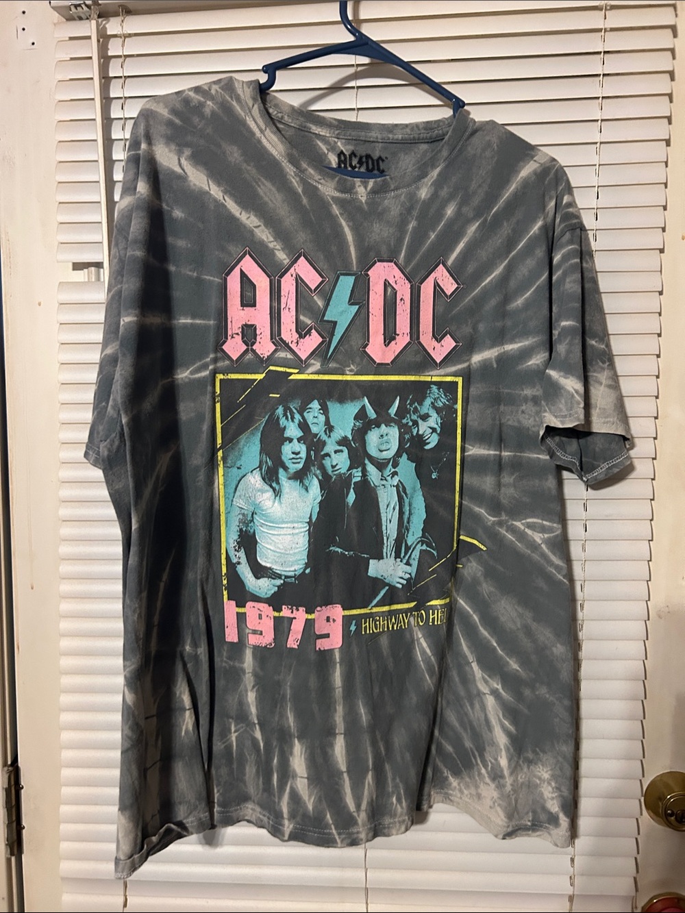AC/DC Gray Tie-Dye Graphic Tee with Pink & Yellow Accents 3xl fits like xl